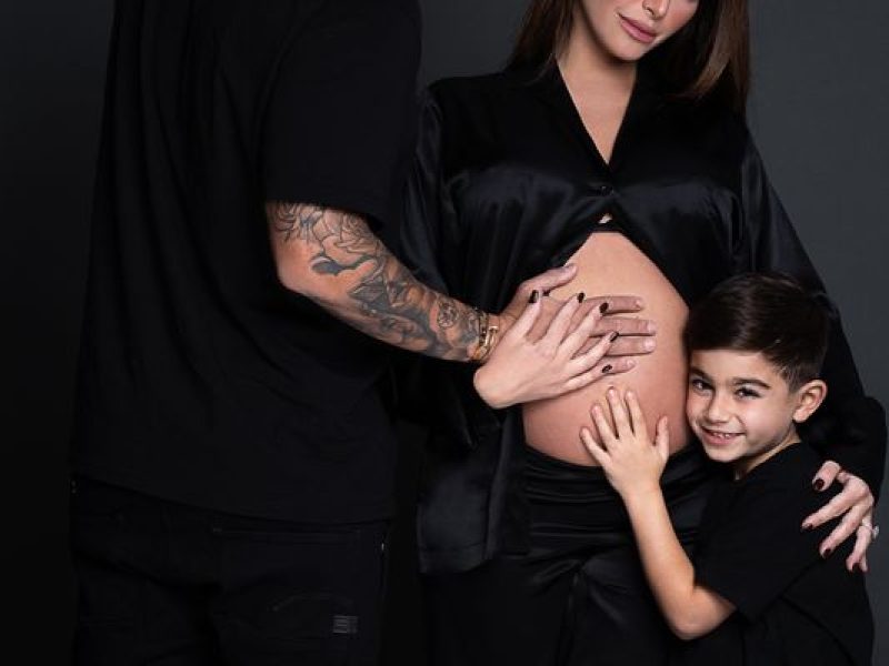 Family Photographer Tips: How to Get Kids to Smile Naturally in Portraits