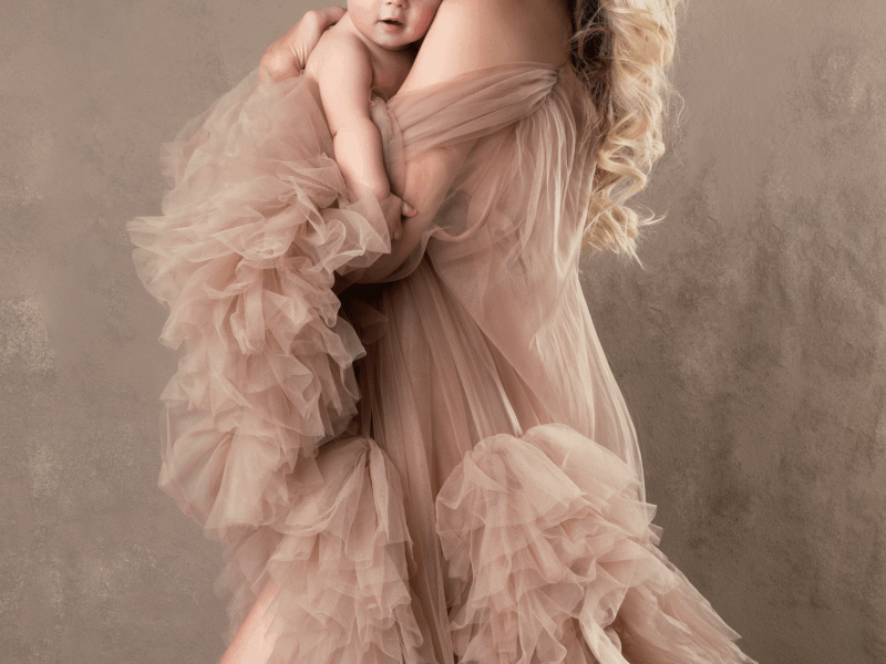 Making Mommy & Me Portraits a Family Tradition